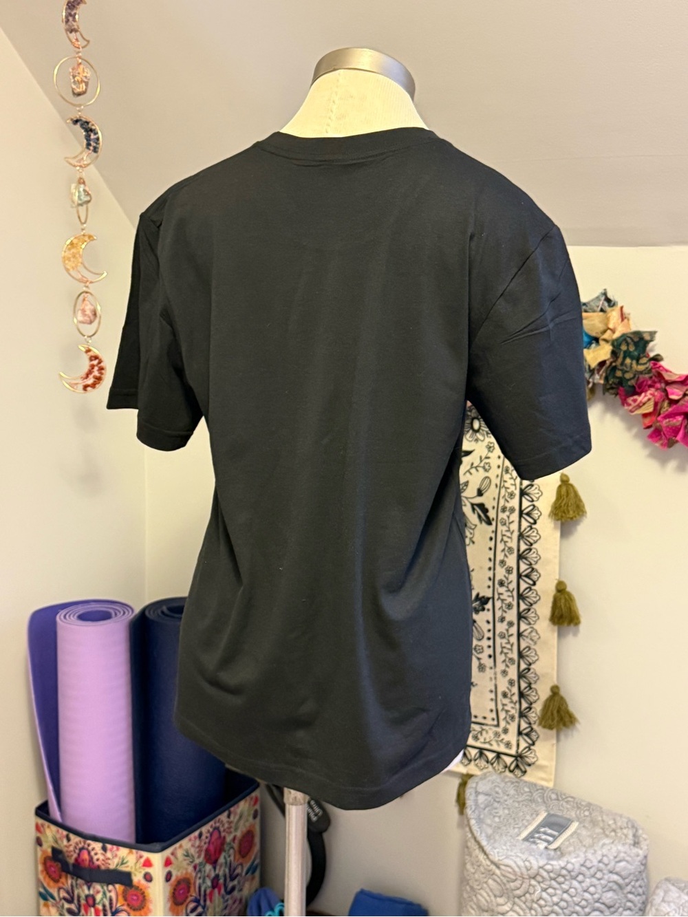Black Graphic Tee with Crescent Moon "Back to the Gypsy" - Picture 4 of 6
